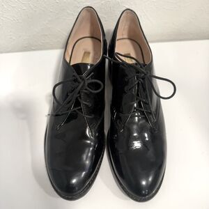 Louise et Cie Black Patent Almond Toe Lace-Up Oxfords Size 7 EUC